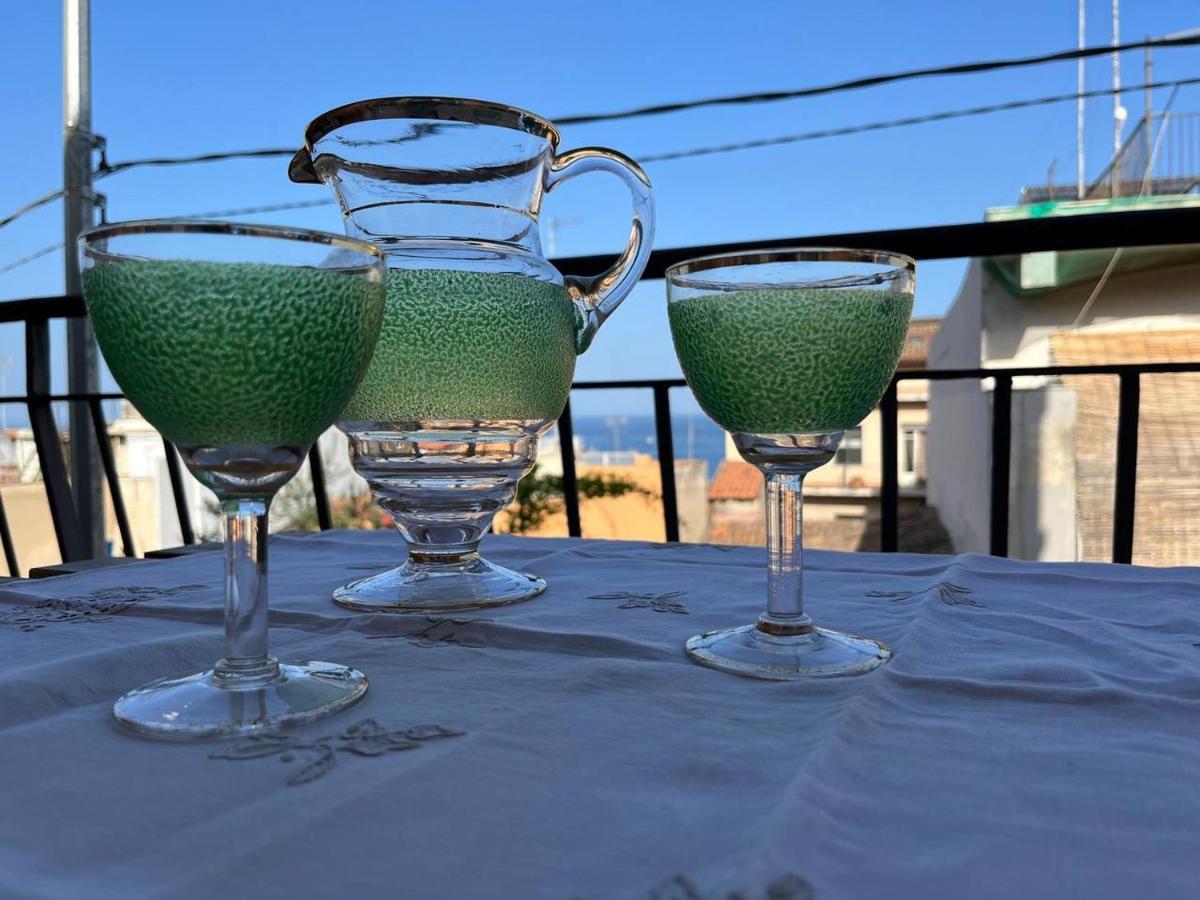 Casa Vacanze Caramagna 2 Aci Castello Eksteriør billede